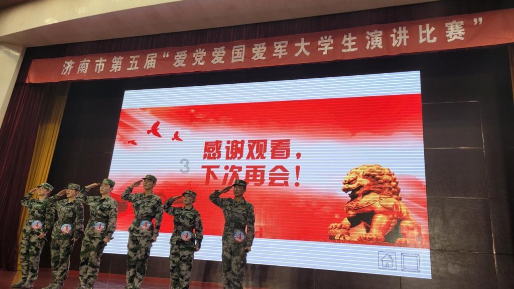 社区调解员“话疗”解决邻里纠纷